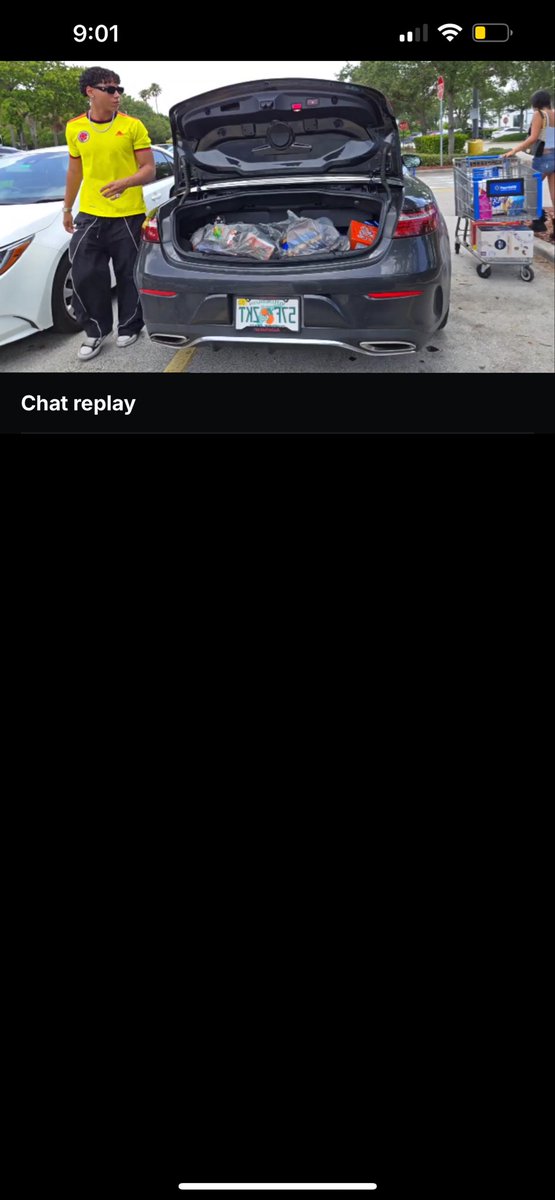 Gotti0cc's tweet photo. No fukin way ! This the guy she did all those freaky TikTok’s with sum pretty boy 😂😂she 1000% smashed this guy before n probably still is someone gotta show neon this https://t.co/N9TscC8Xvf