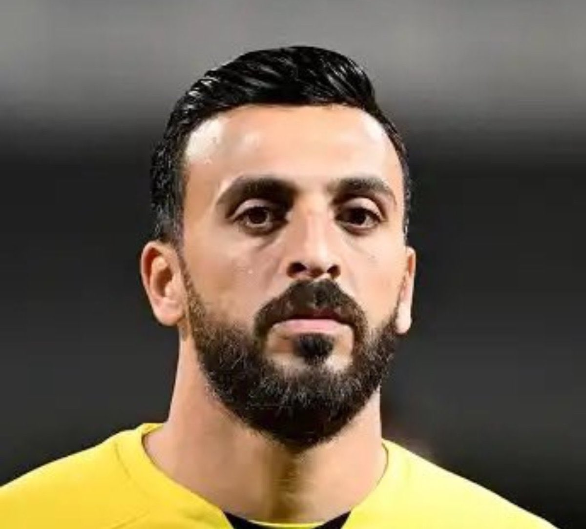 OmrKada7's tweet photo. هسا بطلع علينا مروان جمعه وشوية القطاريز اللي هون خايفين على نفسيته وهو دمر نفسية شعب كامل بمنتخبهم وبعقبهم .

كل واحد بدافع عنه يبلكني رجاءا لاني حزعله اذا بدافع عنه عندي .

هذا الولد اللي خسرنا حتى فرحة كاس العالم وخسرنا كل مجهود الشباب .
#الاردن_الارجنتين
#كاس_العالم_٢٠٢٦ https://t.co/LZTcnXlzwd