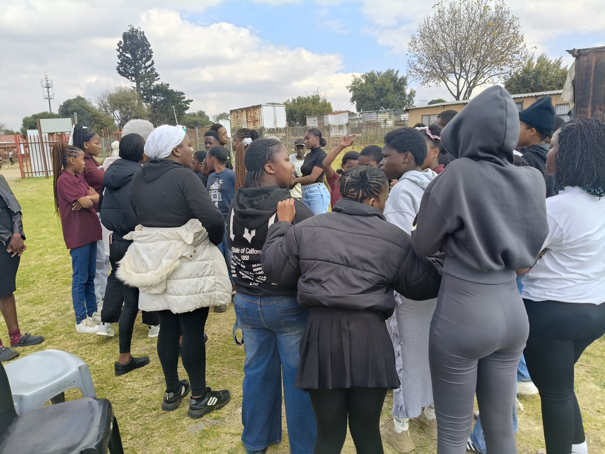 RivoningoLebone's tweet photo. Thank you so much to all who joined us for our Play Day Session!

We learn and develop through play as young people. 

#WePlay #WeLearn #Play
#WeAreLebone https://t.co/57pLsif2aa