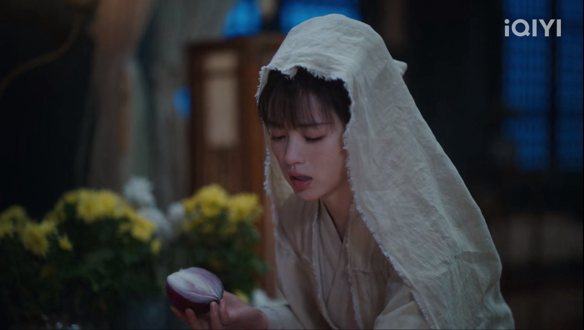 5aa4ca13a5e94d5's tweet photo. she’s always prematurely thinking her husband’s going to die 😆✨ #newlifebegins https://t.co/49fEqanLi0