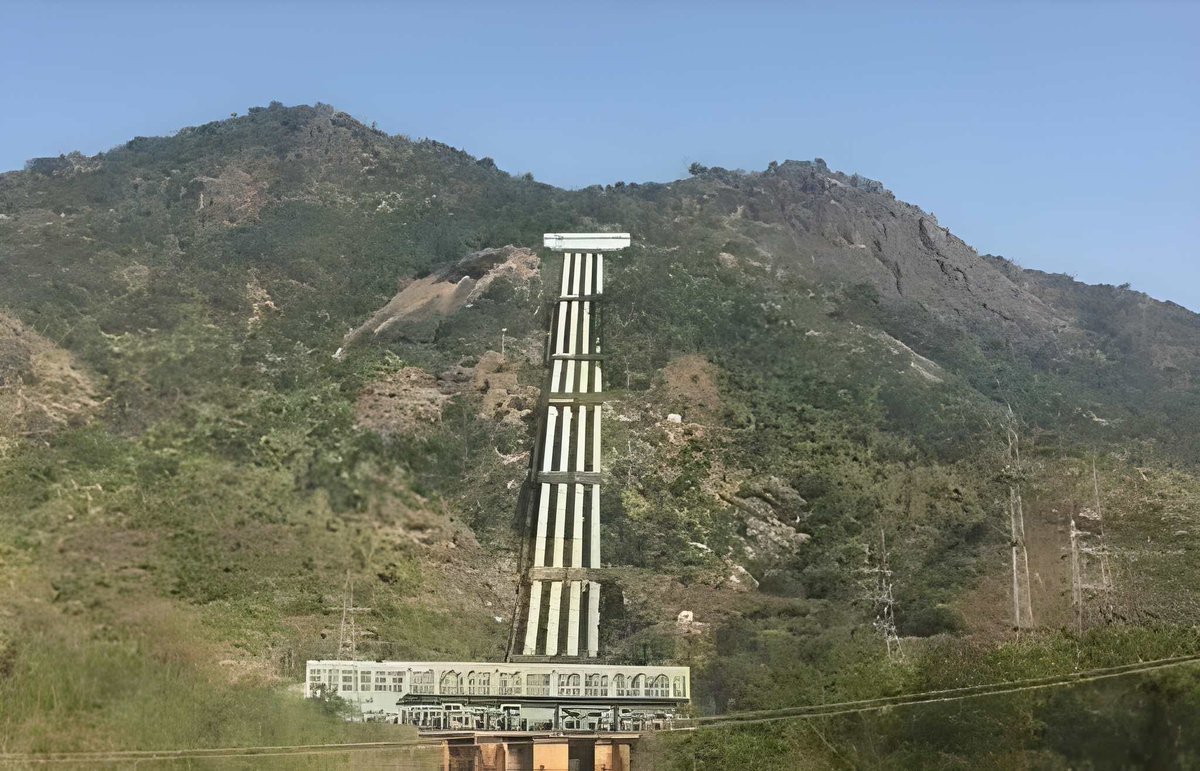 India_Builds's tweet photo. 🚨 India targets 100 GW of pumped-storage hydropower by 2036, 

7 GW today. 
12 GW under construction, 
75 GW surveyed. 

Total potential: 267 GW. 

Will store surplus renewable power for peak hours. https://t.co/HkCufhrzNt