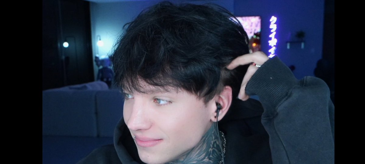 MarMatiascry's tweet photo. Gracias  por estas horitas  tan amenas y felices amooo demasiado los stream  de platica @xCryboy agradezco por todo lo bonito  que te pasa y lo feliz que estas . Como siempre lo digo aquí estaré apoyándote en todo. Hasta mañanita guapo ✨️ 🖤 descansa y cena rico https://t.co/ow2gD8a1qL