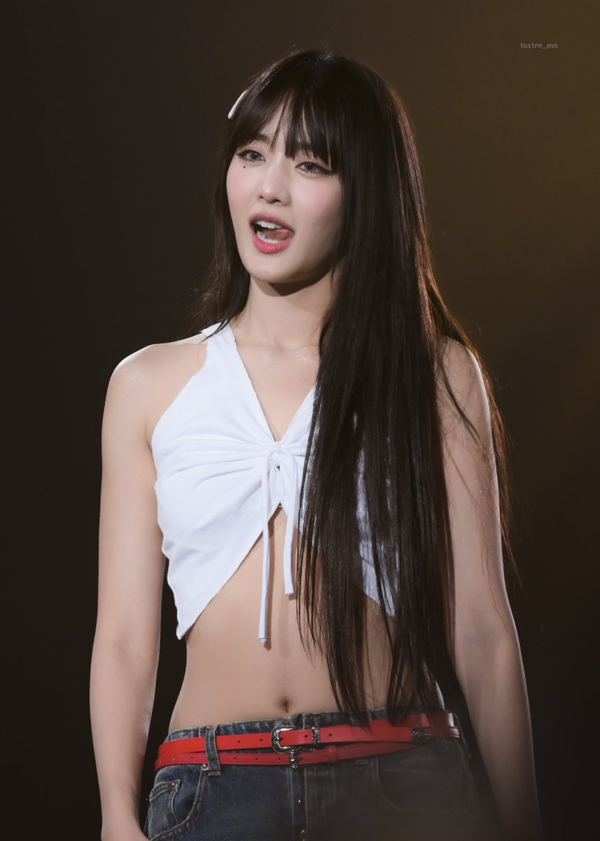 lustre_mn's tweet photo. 260627 완전 아기고양이ㅠㅠㅠㅠ

#아이들  #idle 
#민니 #MINNIE #มินนี่ https://t.co/Vf8YLNsHwI