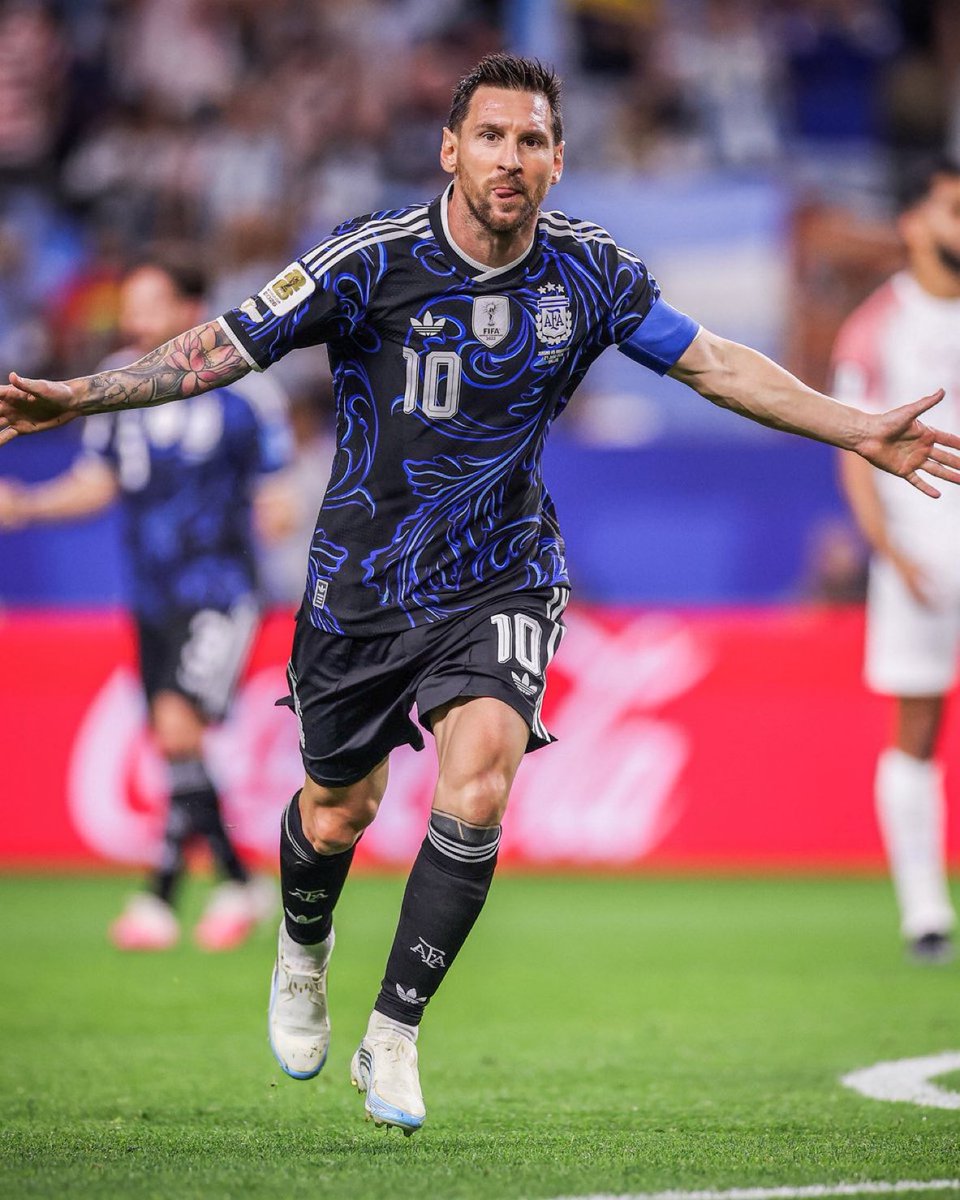 ARG4ARB's tweet photo. 6 أهداف في دور المجموعات وهو في 39 من عمره.

لم يكن هناك، ولا يوجد، ولن يكون هناك مثله. https://t.co/PCtoqgDzgi