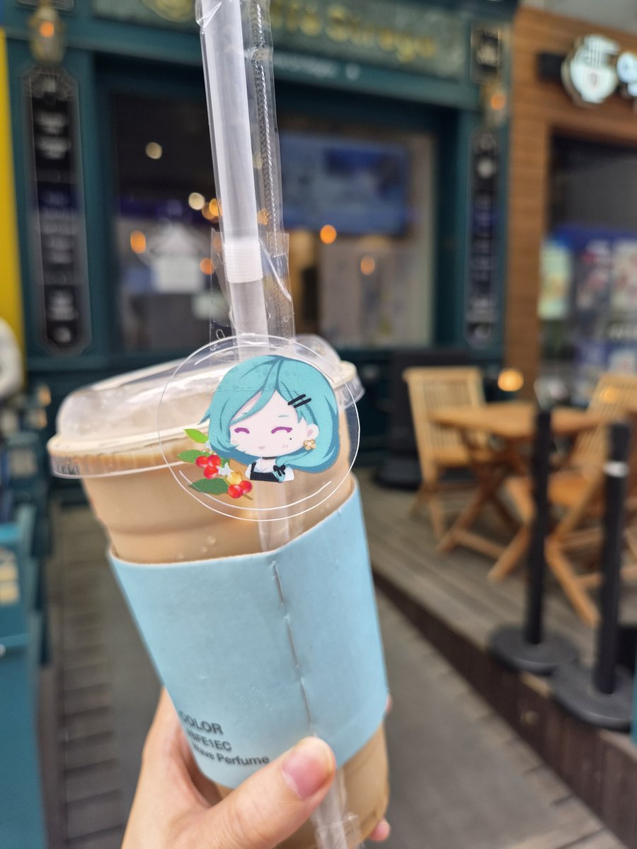 daewon05_sa's tweet photo. 엊그제 마침 판교 스케줄이 있어서 「#카페스트레가」에 마지막으로 들렀습니다☕️ 자주 가서 레지나 선데도 먹고 힐링했던 곳인데, 너무 아쉬워요😭

추억이 가득한 《#카운터사이드》와 이별할 시간도 얼마 남지 않았네요. 언젠가 새로운 형태로 다시 만날 수 있기를 기원해 봅니다🥺🙏

#CounterSide https://t.co/09PykbpTAB