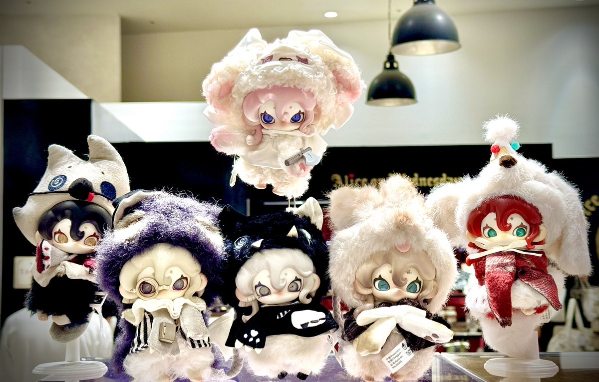 toptoy_shinjuku's tweet photo. 【新商品①】
『Moonin
The Shrouded Night シリーズ 』🦇🌙
発売前から話題沸騰の新キャラクター
「ムーニン」がついに日本上陸🎉✨
デザインもサイズ感も完璧!!
目の可動ももちろんあり👀
手に入らなくなる前に
是非店頭にお越し下さい🙌✨
#TOPTOY #toptoyjapan #Moonin https://t.co/t8ewTEyyXd