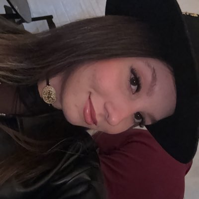 ellermarianaa's tweet photo. #NovaFotoDePerfil https://t.co/TQNACDLqRW