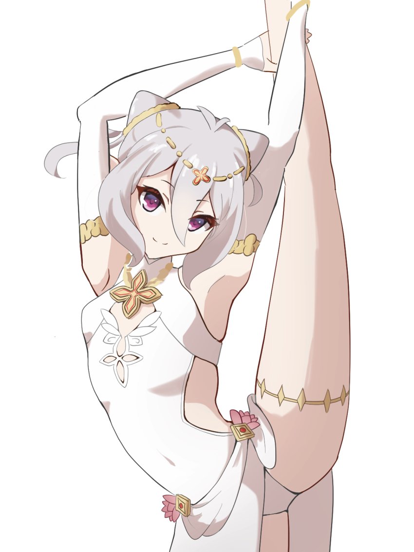 druidicnoble's tweet photo. The princess is quite flexible! https://t.co/El0boqckC3