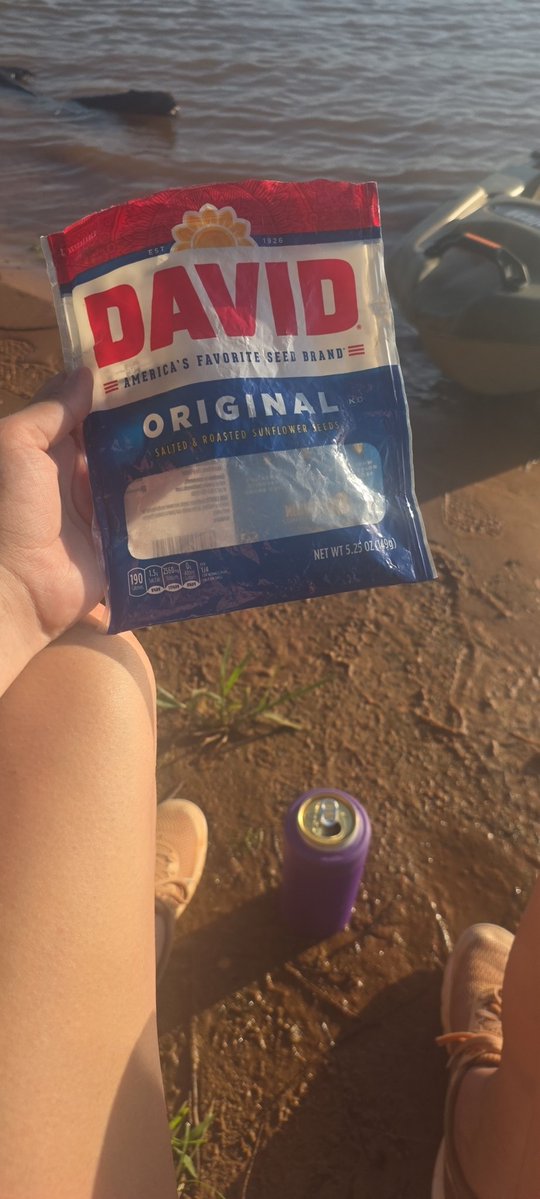 micro432123's tweet photo. After several weekends of fishing i gotta say the ROI on sunflower seeds is worth it https://t.co/YDMfLyBzNC