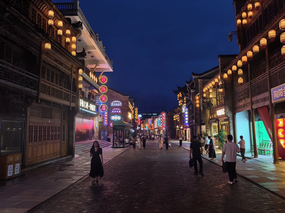 xiaming99450624's tweet photo. So beautiful!JingDezhen,China. https://t.co/X6EufTZnN4