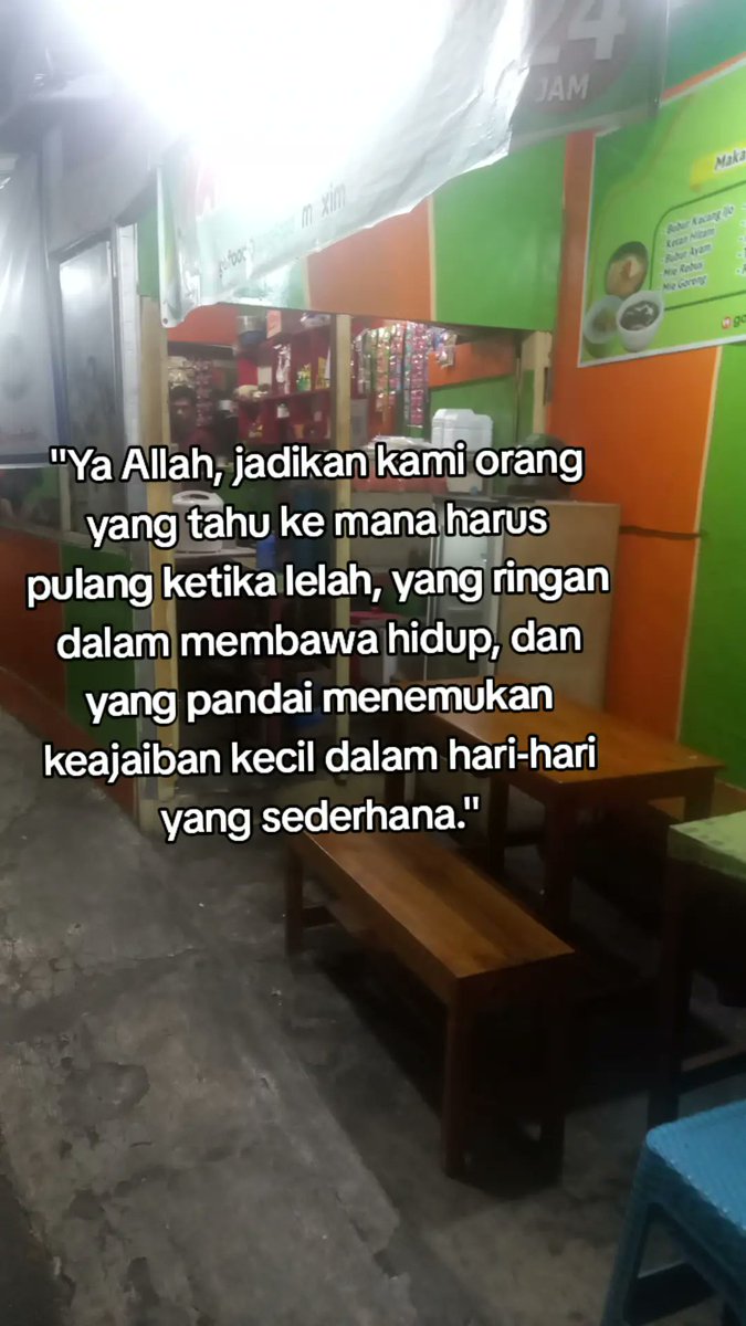 Arfahruddin's tweet photo. "Ya Allah, jadikan kami orang yang tahu ke mana harus pulang ketika lelah, yang ringan dalam membawa hidup, dan yang pandai menemukan keajaiban kecil dalam hari-hari yang sederhana." https://t.co/HWrVmRddKt