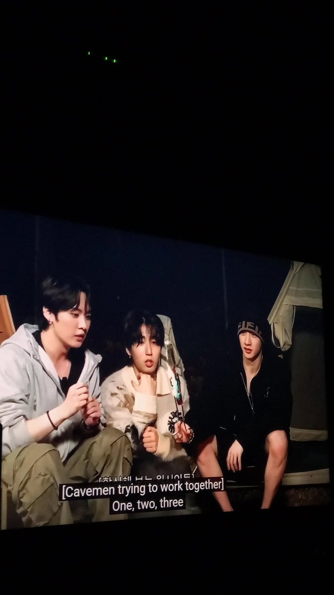 Bel 🎸 | VA A VER A SKZ tweet media