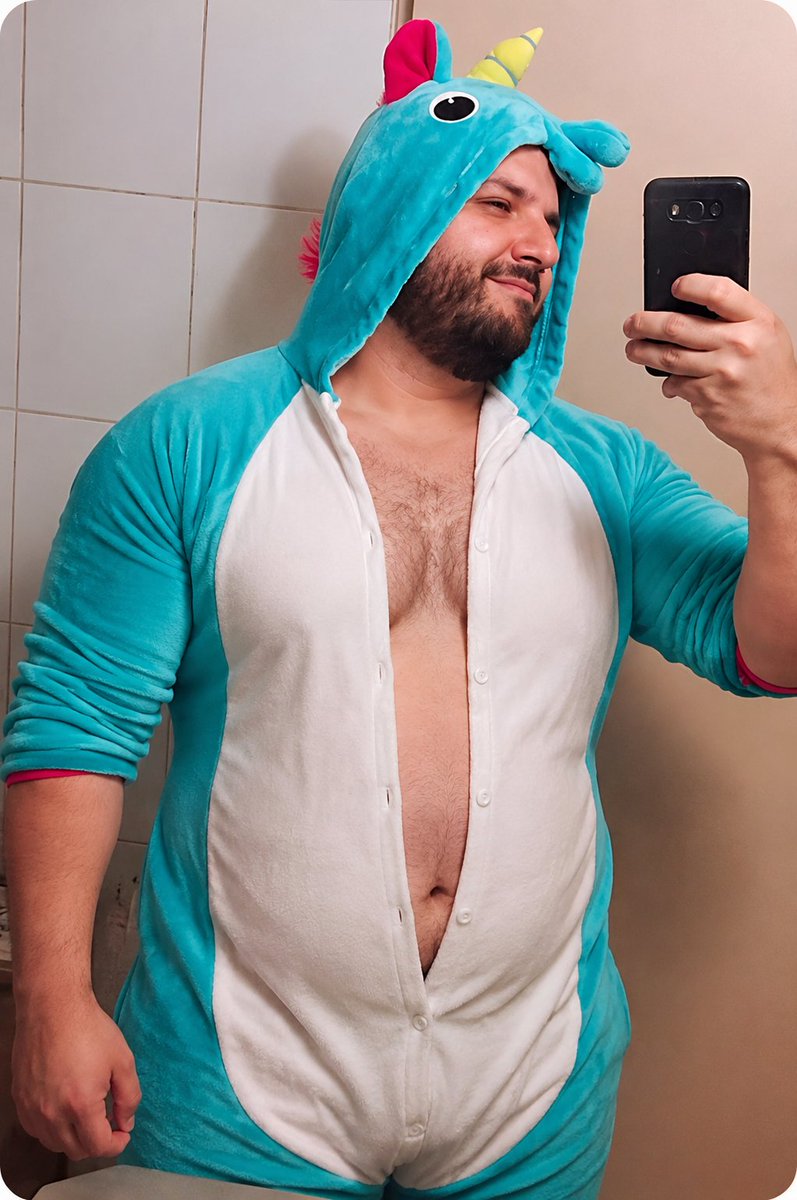 GonzitoAlex's tweet photo. Bear unicornio!!!
.
#bear #beargay #oso #ososchilenos #osolatino #latinbear #chaser #chaserofbear #bearforbear #gorditos #musclebear #ososlatinos @TheHornyBearXXX @bearflix @gorditosmx https://t.co/Ke5ue7t04j