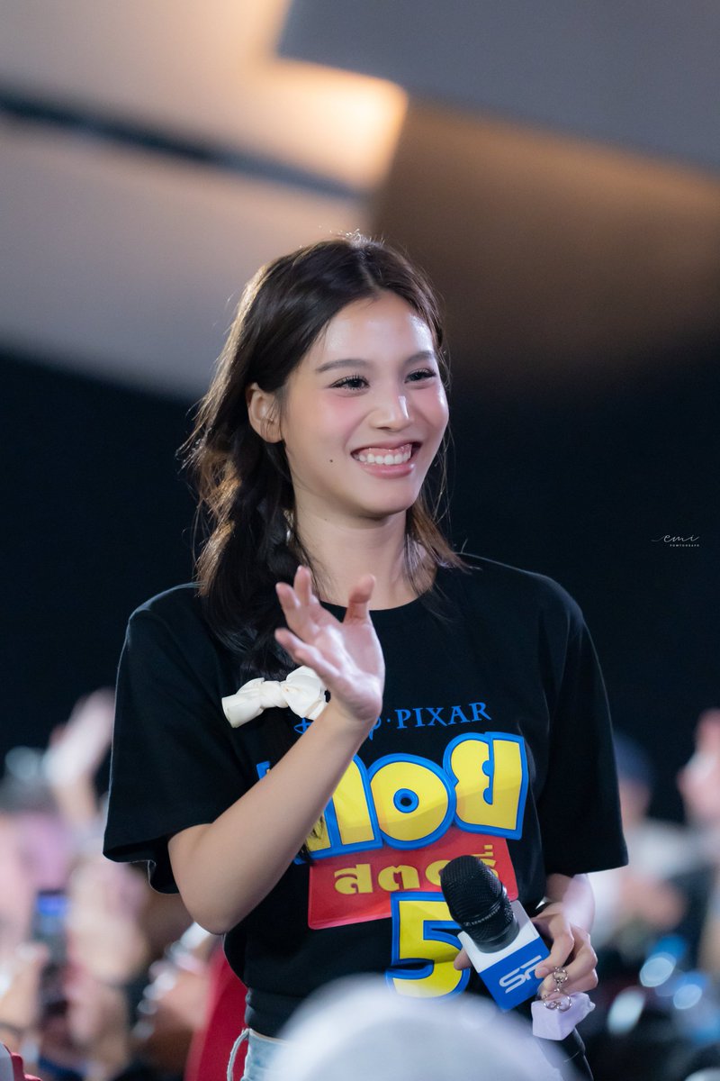 be3onnie's tweet photo. sorriso favorito do mundo!!! https://t.co/dSQSHaRQLw