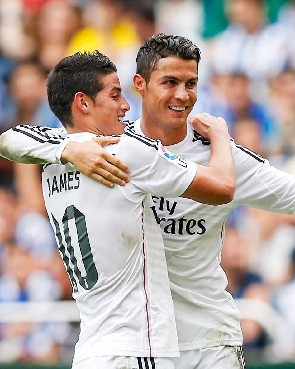 joserra_espn's tweet photo. De ganar dos Champions juntos, a enfrentarse por el liderato del grupo. 
El vestidor del Real Madrid deja amistades. https://t.co/ertvp6x2X7