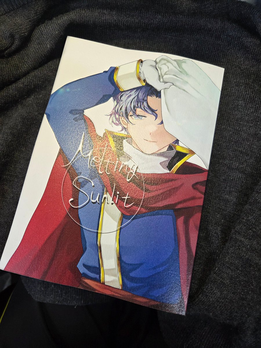 k19so's tweet photo. 本が届いたーーーー！！！！！！！！！本すぎる！！！！！！！！！！！！！😭😭😭😭😭😭😭😭😭😭😭😭 https://t.co/ixI3G14AAk
