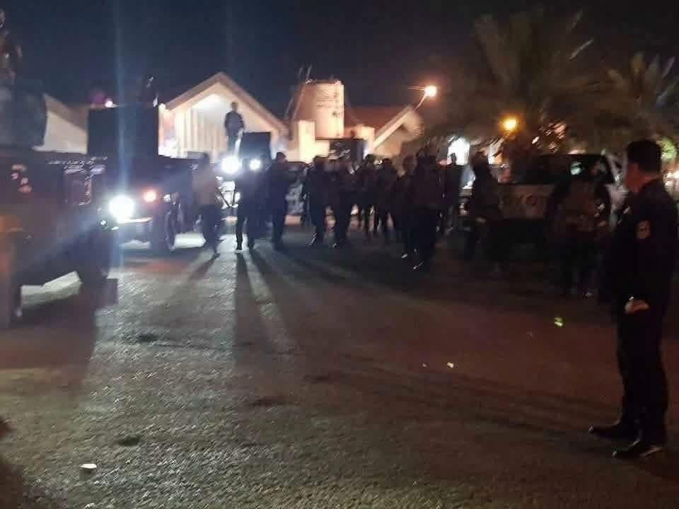 Aliabdatp's tweet photo. القائمة #دسمة.. اكثر من 20 شخصية اقل واحد بيها مدير عام وانت صاعد.

والاسماء لامعة وبعضها من ابناء #الكواليس .. والأبطال ما مقصرين إلى الان مستمرة حملة الاعتقالات داخل #المنطقة_الخضراء.

#ليلة_الحسم https://t.co/hjsjgGmkpF