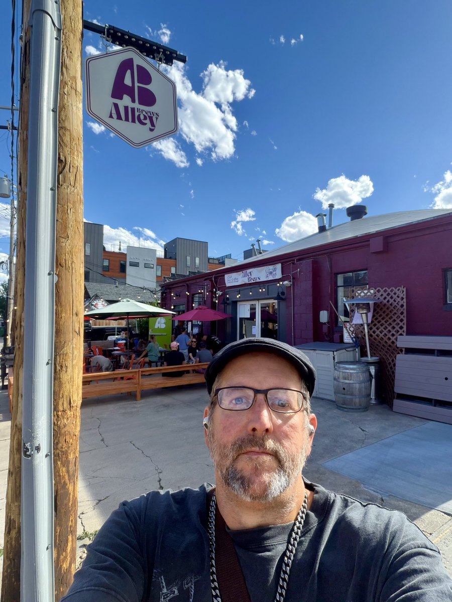 sagewithaflaw's tweet photo. “Just enjoy the Ozzy &amp; keep your mouth shut”

I’m about to take in an amazing 20+ musician tribute to 2 of my favorite artists - Ozzy Osbourne &amp; Metallica.  The show is at The Oriental Theater, one of my favorite venues in NW Denver. https://t.co/ZpnxIeKglZ