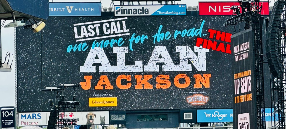 ChioMar21's tweet photo. My handsome cowboy!🤠
Jovanny🤎
#alanjackson https://t.co/6f9ZD8FUV0