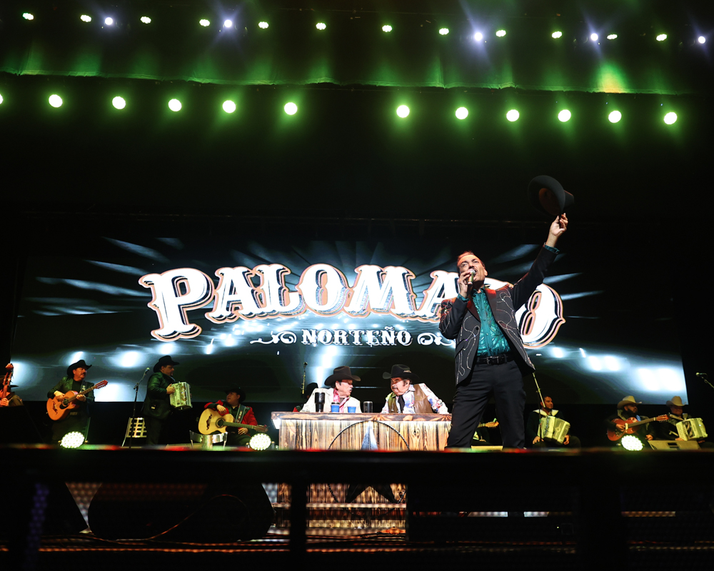 Golden1Center's tweet photo. Get ready for Palomazo Norteño tonight!

🚪: 7:00PM
🎤: 8:00PM https://t.co/YB2E3j19GR