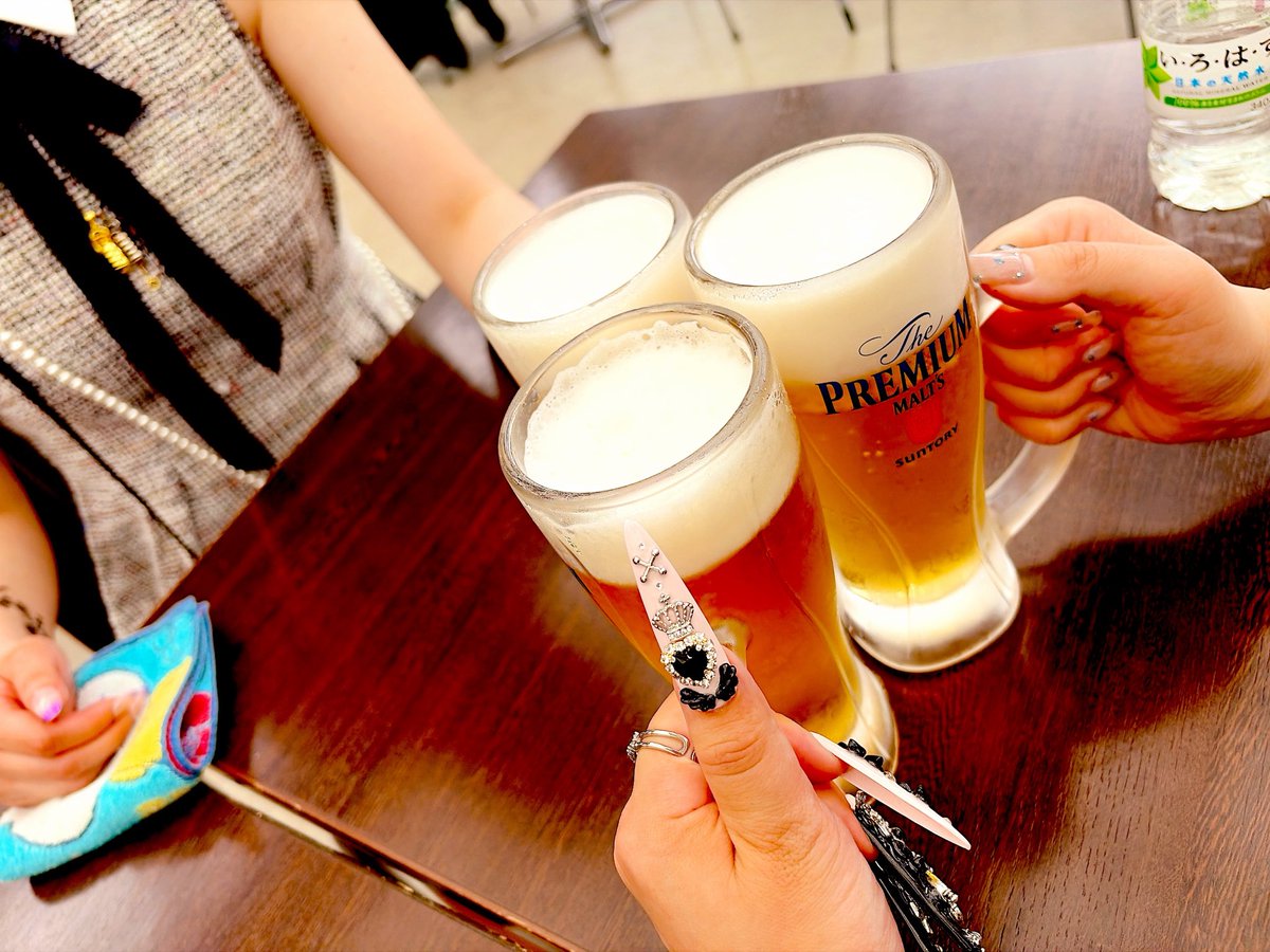 pampers_yun's tweet photo. 設営完了‼️
西2ホール　ヌ37abにてお待ちしております

本無くなったとか離席とかそういうのこのツリーに繋げます🌷　お釣り無いです‼️‼️‼️‼️ https://t.co/fZJ3NpZFfq