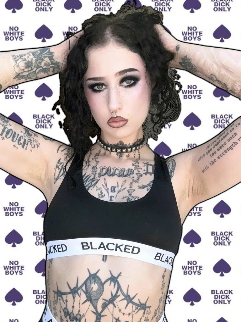 DarkRoomEdits16's tweet photo. Guys don't repost this or @chlolunaa is gonna gag on even more BBC..
#BNWO #snowbunny #bbc https://t.co/4d0AJfoPdz