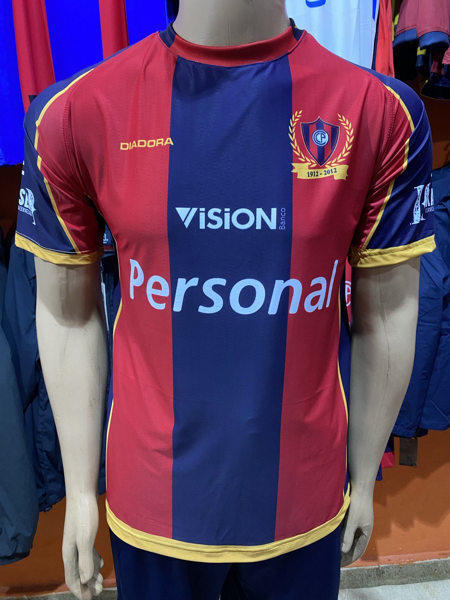 cerro_fans's tweet photo. 🔥 CAMISETAS RETRO DE ALTA CALIDAD 🔵🔴 😍
✨ Diseños únicos, estilo clásico y excelente calidad 👈
⚠️ ¡Muy pocas unidades disponibles!

📏 Talles disponibles: S - M - L - XL - XXL - XXXL

🚚 Contamos con delivery y envíos a todo el país 🇵🇾
📲 Reservá la tuya al 0983 886 899 🛵🚛 https://t.co/ifE38jjR6Q