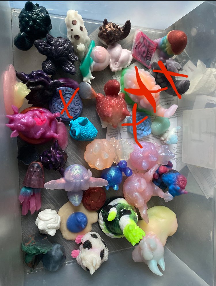 stoned_lamby's tweet photo. update ! need things gone ! flexible prices   rooter and mantis sold!! https://t.co/0BukkTZzRK