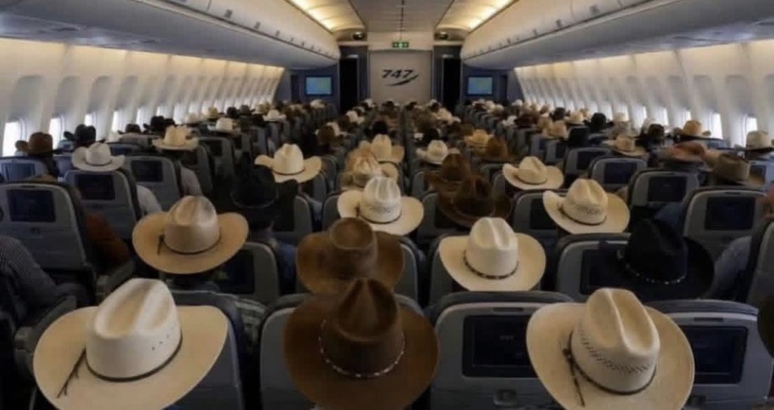 scrillamemes's tweet photo. How every plane heading back to Europe from the World Cup in America looks https://t.co/j7PuiGKE5K