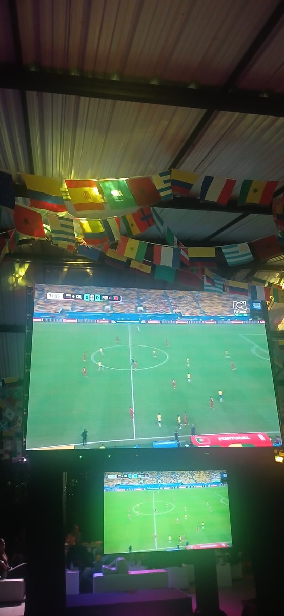 AlvaroEscobarC's tweet photo. @EduardoLuisFut  desde hotel Dan Carton Medellin https://t.co/5tlwPtzzD6