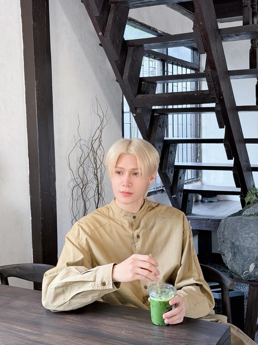 Animagusidol_'s tweet photo. @/Jun-seo just posted;

Matcha lover. 🍃 https://t.co/WGtXTWdzNF