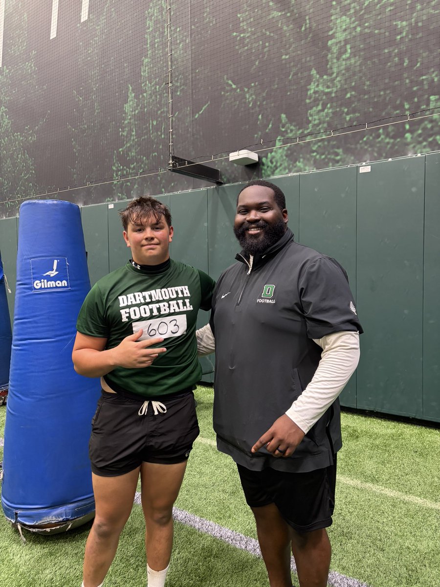 Jakewallac24211's tweet photo. Thank you to all the coaches for an amazing workout at @DartmouthFTBL today! Appreciate your time @QuentinJones_  and it was a blast competing with the D-Line!

@FootballNaz 
@EDGYTIM 
@CoachChris_Roll 
@ChiPlayerWatch 
@PrepRedzoneIL https://t.co/66CN90bFsO