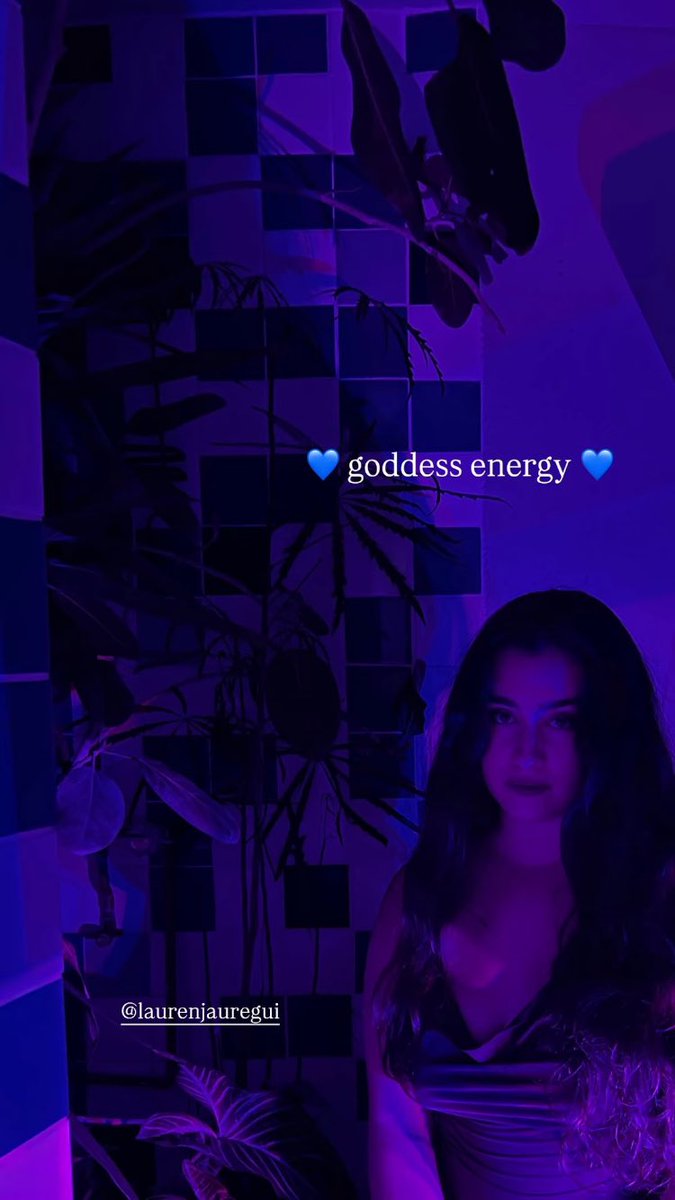 LMJUpdates's tweet photo. #IG | Lauren on Amanda's story #2 https://t.co/L5nEDruQI9