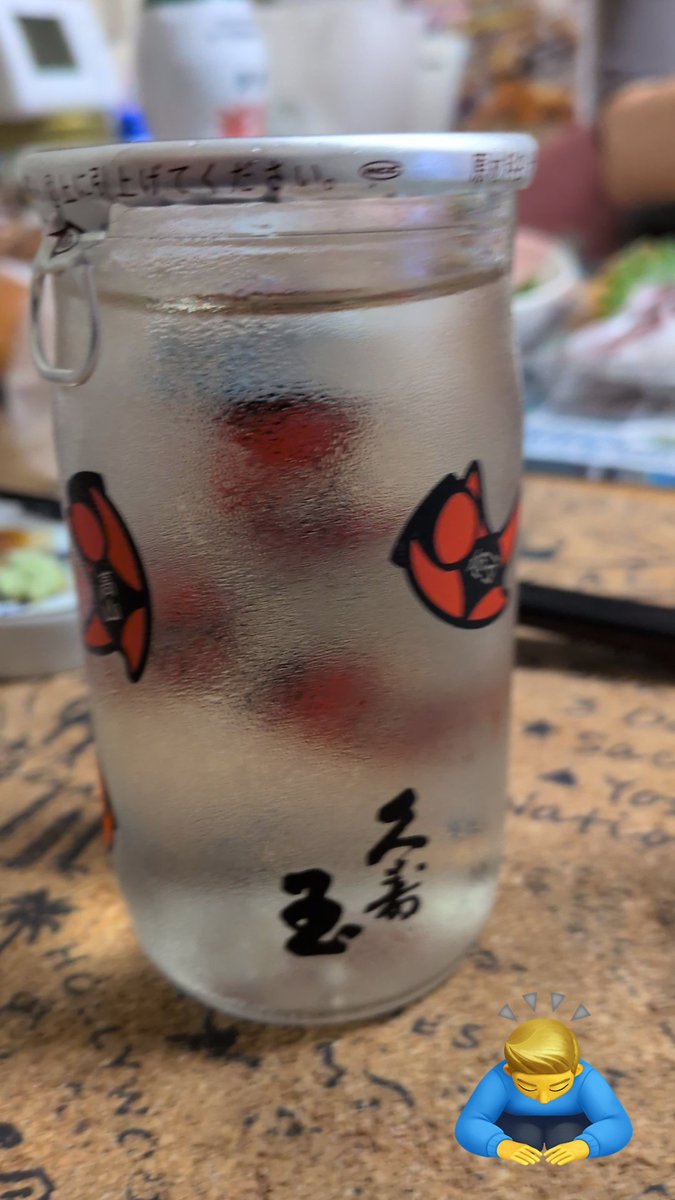 FgkkBBXotxCu3tv's tweet photo. 台風の影響でゴルフは中止⛳️　

でも、そのおかげで久しぶりに妻とのんびり…気付けば心もリフレッシュ✨

土日に家でこんなにゆっくりしたのは何年ぶりだろう🤔

被害が出ないことを願いつつ…
今回だけは台風に「ありがとう」と言いたくなった🍀

また明日から、気の重い現実が待っています😅Fight❗️ https://t.co/2XPTKOoU8C