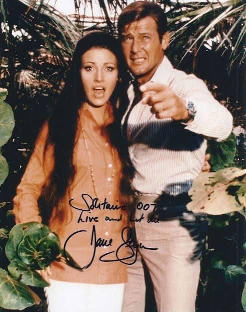 ManiaBond's tweet photo. 53TH ANNIVERSARY 

First released in USA on the June 27 1973, the James Bond movie Live and Let Die  turns 53!

…”iNot married by any chance, are you?”… 

( In bed with Miss Caruso, Bond is awakened by banging on the door) https://t.co/As05YRkDpJ