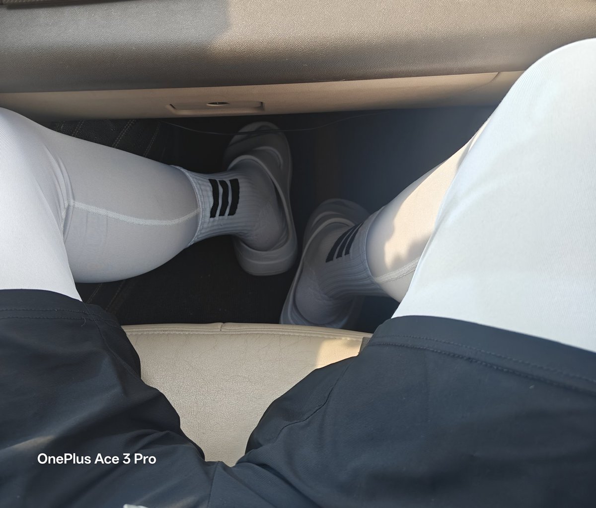 coriander183's tweet photo. 上学这么穿被同学说扫我也是服了😅 https://t.co/wvnWDLrY2v