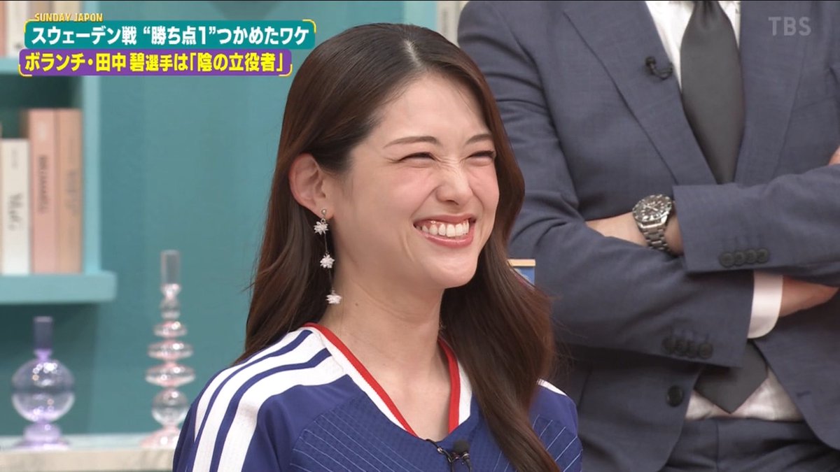 NOGI___K_NANASE's tweet photo. 美波さんとさゆりんごの画が強い

#梅澤美波 #松村沙友理 #サンジャポ https://t.co/GfiV6gCNaG