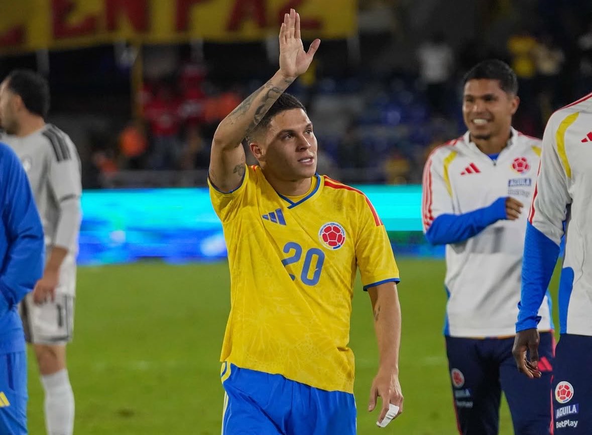 JulioViteri9's tweet photo. Qué irrespetuoso ha sido el fútbol con este MONSTRUO. Juan Fernando Quintero pertenece a esa categoría de jugadores que ya no existen. Su visión, técnica y pase solo la han tenido los privilegiados. Este fenómeno tenía que haber triunfado en los clubes mas grandes del mundo. https://t.co/DrawEQsaZQ