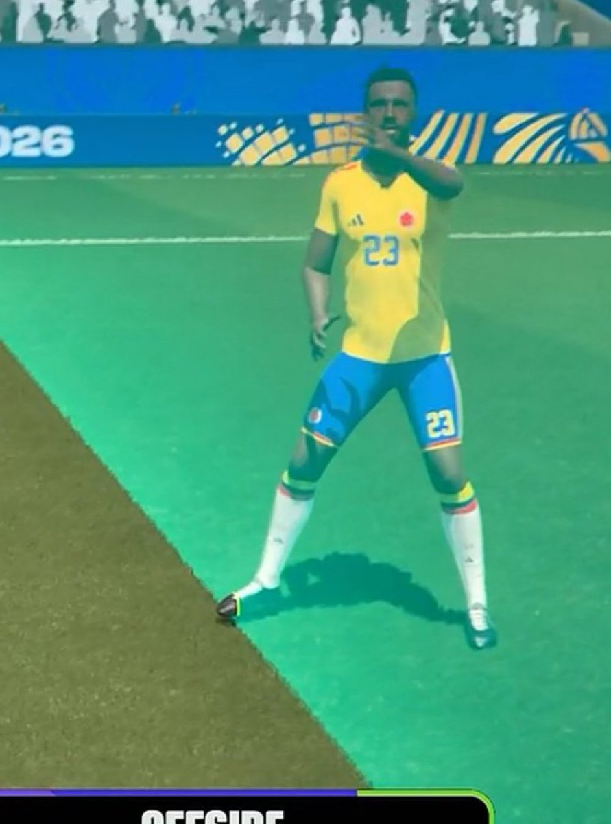TheFCBanter's tweet photo. Davinson Sanchez was offside by 2 centimeters 😭😭😭😭 https://t.co/Sqb6PPqOuZ