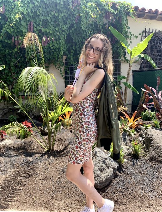 Jasleigh 🦋 - 4 pic. Guess where I’m at 👀 #california #saturdayvibes #soberandfree #jasleigh https://t.co/CkAKL7PXXp