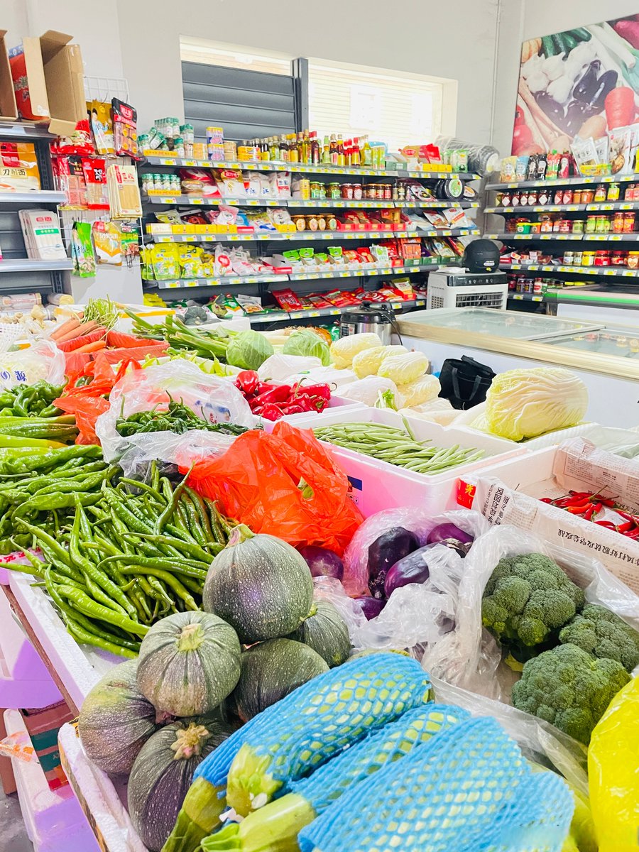 Song_Ryoung's tweet photo. Local community farmers' market this Sat 9AM-1PM at Central Square! Fresh veggies, homemade baked goods u0026 free kid's craft corner. Come say hi! https://t.co/gqPX1n39AD