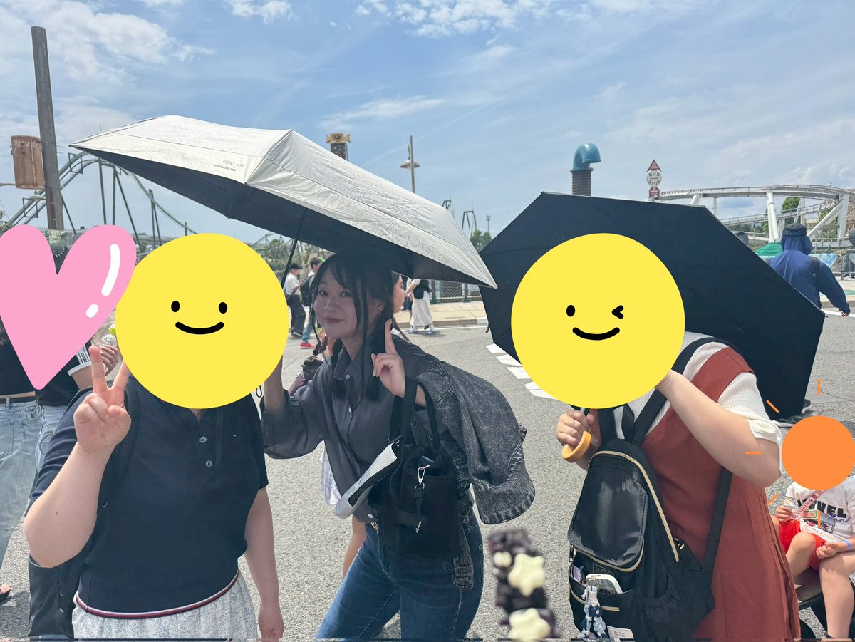 amemai1's tweet photo. 数日前、友人たちとユニバに行ってきました🥳🥳🥳
友達に髪を結んでもらってご機嫌な雨崎と、
マリオエリアが5周年で時の流れに膝をついた雨崎と、
美味しそうなご飯を前に「待て」している雨崎です

コナンの謎解きもしてきたぞ〜！！タッグを組んだ友達が天才過ぎてさくさく進んだ😉 https://t.co/DgPN1lmPHK