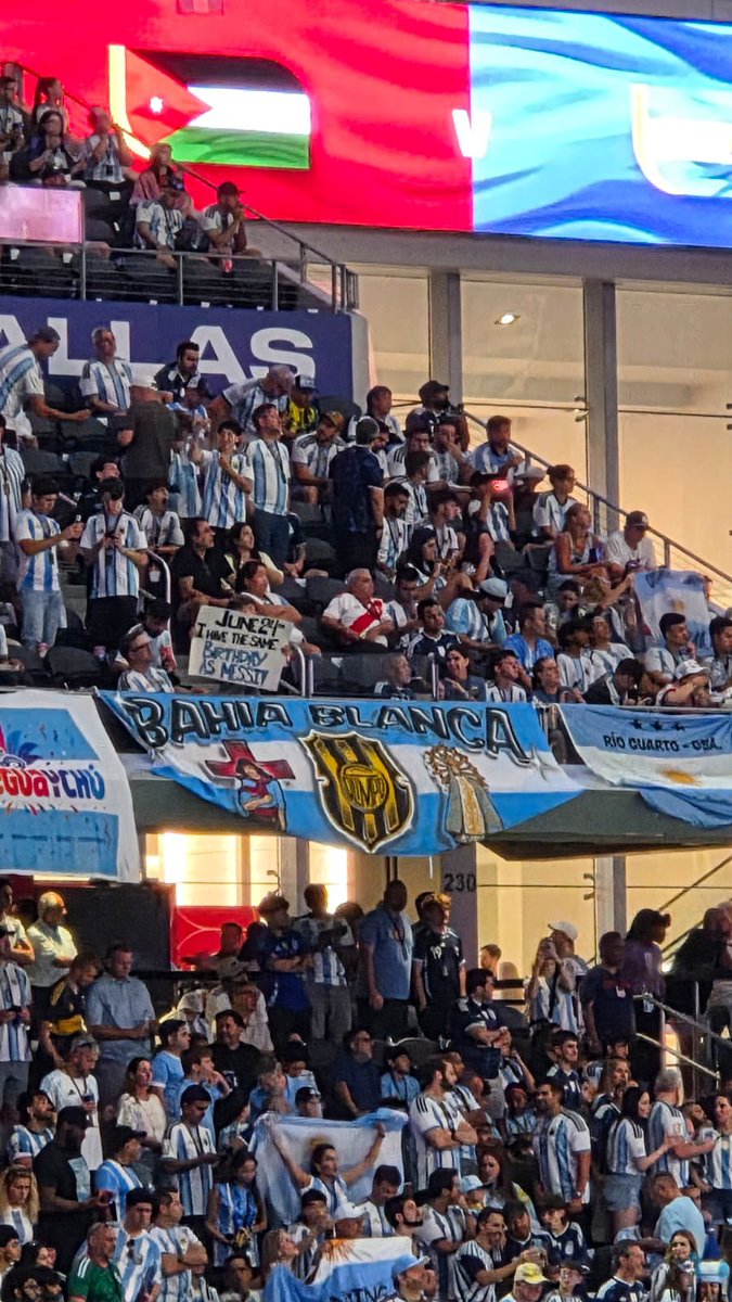 bundeslumpen's tweet photo. El ascenso presente. https://t.co/fZQodaUM0d
