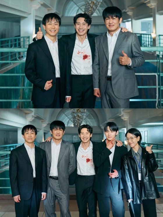 infodrakor_id's tweet photo. Ini juga trio ahjussi di MBC #FiftiesProfessionals udah kelar dengan rating 8.2% (Legal di HBO MAX) 

Episode terakhir isinya full kerja sama tim, aksi, dan balas dendam yang akhirnya terbayar. Semua penjahat yang selama ini jadi sumber kekacauan berhasil dijatuhkan dan ditangkap, sementara para ahjussi ini kembali jadi versi terbaik diri mereka untuk terakhir kalinya.

MENGANDUNG SPOILER: 

Yang paling kocak, para villain sampe mati-matian rebutan USB rahasia, eh pas dibuka isinya malah video Masked Racer. 

Drama ini ceritanya tentang orang orang yang sudah dihajar realita berkali-kali, tapi tetap nekat bangkit dan menyelesaikan PR yang tertunda selama 10 tahun.

https://t.co/z206CkoXMO