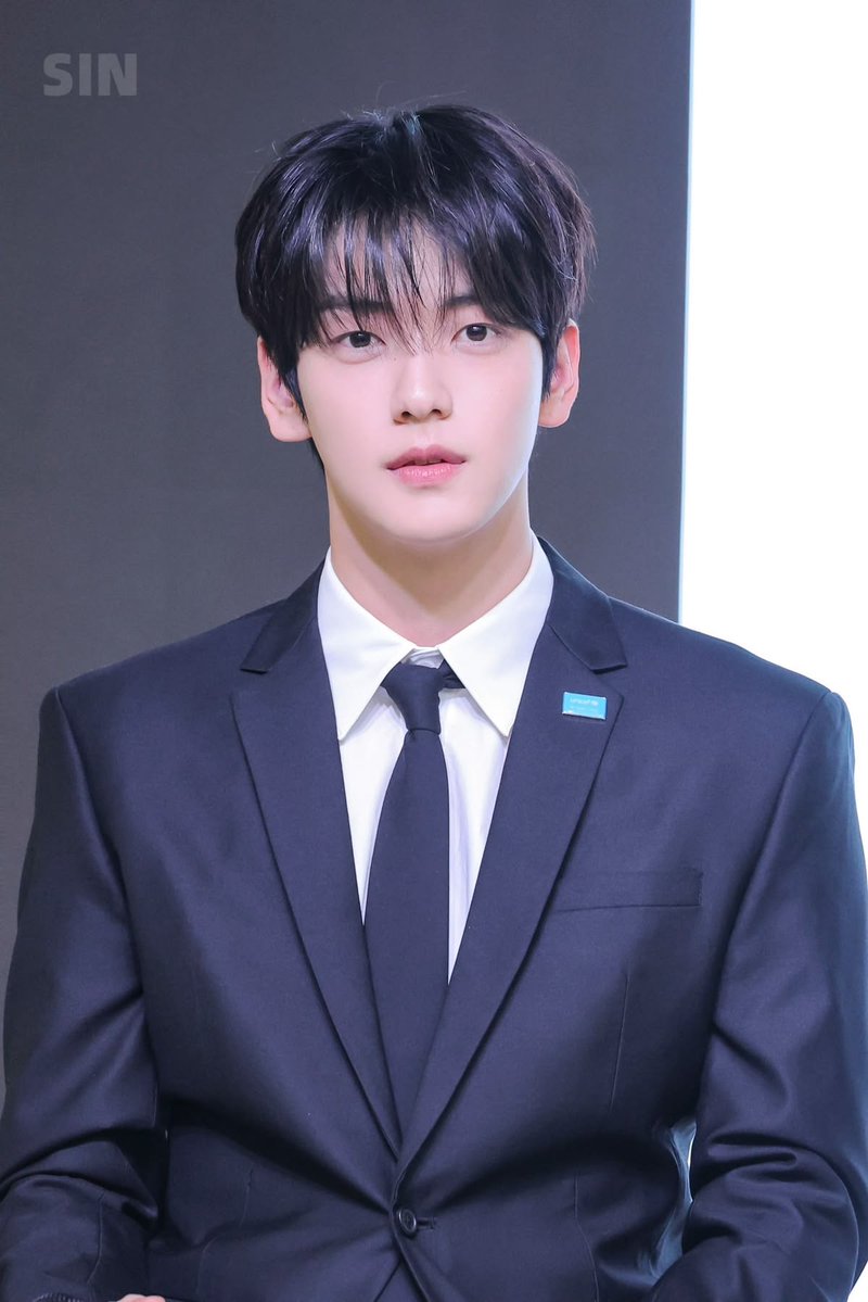 MyforestSoob's tweet photo. 옛날이나 지금이나 상견례 프리패스상의 정석

2019                                         2026 https://t.co/LchzXarJNs