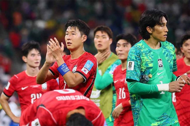 livedoornews's tweet photo. 【北中米W杯】韓国のW杯終戦、コンゴ逆転勝利で2大会ぶり1次リーグ敗退が決定
https://t.co/fLjoyzNX35

3-1でコンゴ民主共和国がウズベキスタンに勝利したことで、韓国は3位グループ9番手に転落。この瞬間、2大会ぶりの1次リーグ敗退が決まった。 https://t.co/kMV0Zv769q
