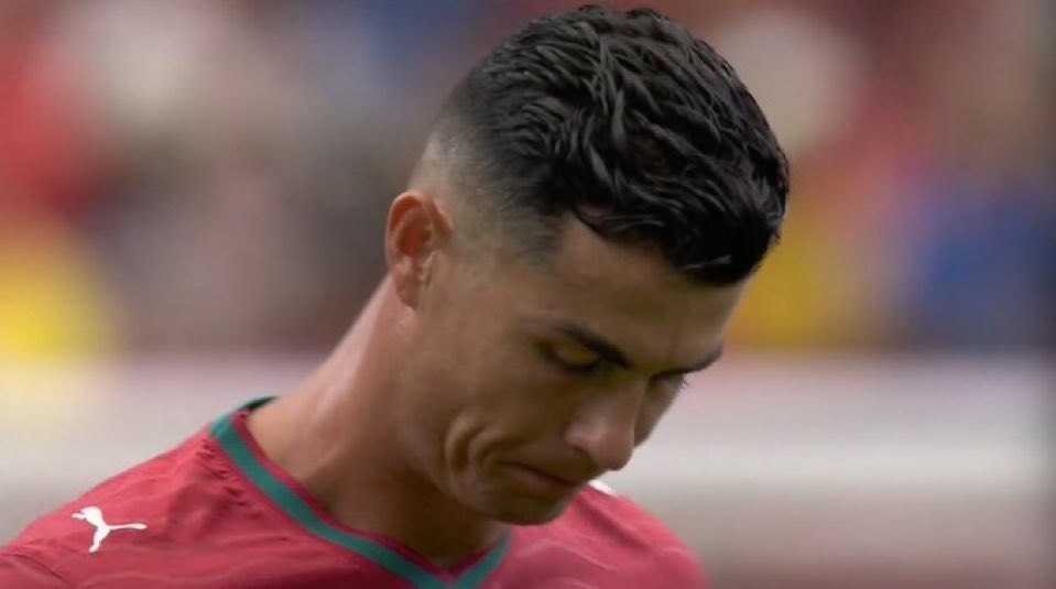 Noitedecopa's tweet photo. 🇵🇹 CURIOSIDADE: Cristiano Ronaldo é o atacante que mais vezes passou uma partida em branco na história da Copa do Mundo.

2026 vs. 🇨🇴 | ❌
2026 vs. 🇺🇿 | ⚽⚽
2026 vs. 🇨🇩 | ❌
2022 vs. 🇲🇦 | ❌
2022 vs. 🇨🇭 | ❌
2022 vs. 🇰🇷 | ❌
2022 vs. 🇺🇾 | ❌
2022 vs. 🇬🇭 | ⚽
2018 vs. 🇺🇾 | ❌
2018 vs. 🇮🇷 | ❌
2018 vs. 🇲🇦 | ⚽
2018 vs. 🇪🇸 | ⚽⚽⚽
2014 vs. 🇬🇭 | ⚽
2014 vs. 🇺🇸 | ❌
2014 vs. 🇩🇪 | ❌
2010 vs. 🇪🇸 | ❌
2010 vs. 🇧🇷 | ❌
2010 vs. 🇰🇵 | ⚽
2010 vs. 🇨🇮 | ❌
2006 vs. 🇩🇪 | ❌
2006 vs. 🇫🇷 | ❌
2006 vs. 🏴󠁧󠁢󠁥󠁮󠁧󠁿 | ❌
2006 vs. 🇳🇱 | ❌
2006 vs. 🇮🇷 | ⚽
2006 vs. 🇦🇴 | ❌

👕 25 jogos disputados
❌ 18 jogos sem marcar gols
⚽ 7 jogos marcando gols

📊 Noite de Copa