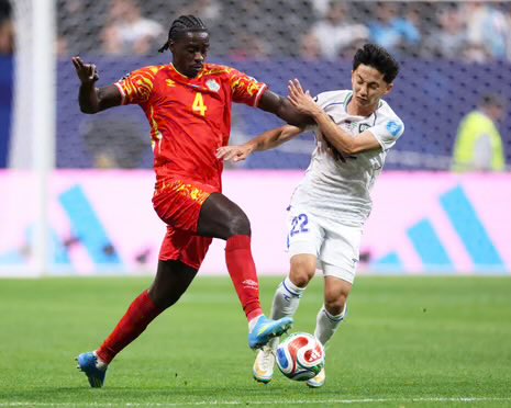 shinani1's tweet photo. Congratulations #Congo on making #Africa proud again at the #Fifaworldcup!! May #Congo’s win today serve as an inspiration for DRC to win against its invaders #Rwanda (ruled by @PaulKagame) amd #Uganda (ruled by @KagutaMuseveni) and re-establish its sovereignty. #CongoIsBleeding https://t.co/VZw7R5jaSE