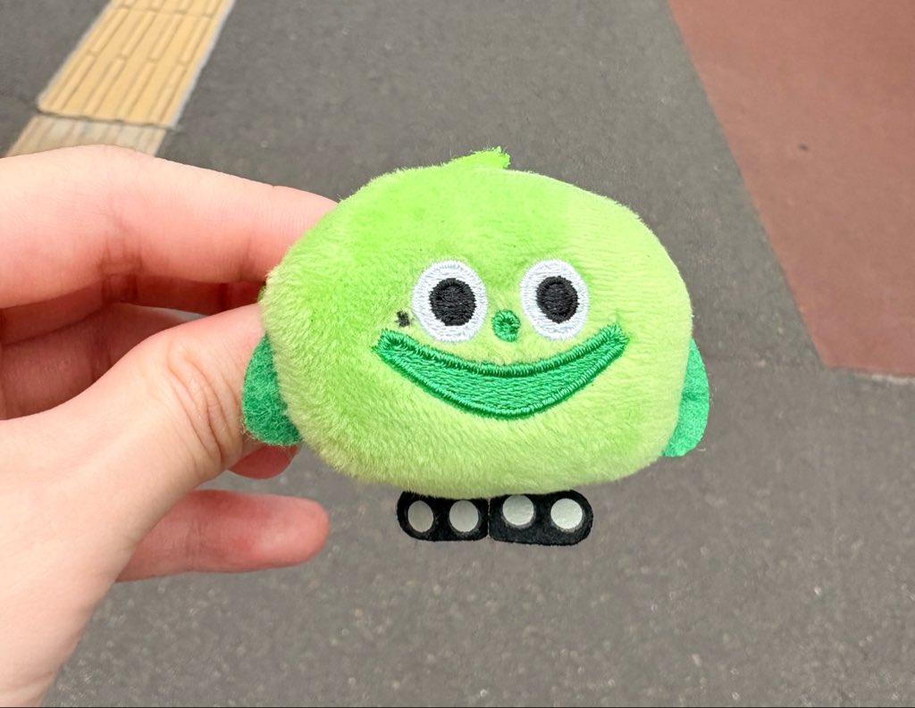 knt323k's tweet photo. 宮城県仙台市の東八番丁通りの少し歩いた所のパーキングにニカメロンの落し物がありました。

仙台駅のお忘れ物センターに預けております。
持ち主様の元へ無事に戻って欲しいので、拡散お願いいたします🙇‍♀️
#キスマイ
#KisMyFt2_fan15
 #二階堂担に届け
 #拡散希望 https://t.co/SbhKPTBrFa