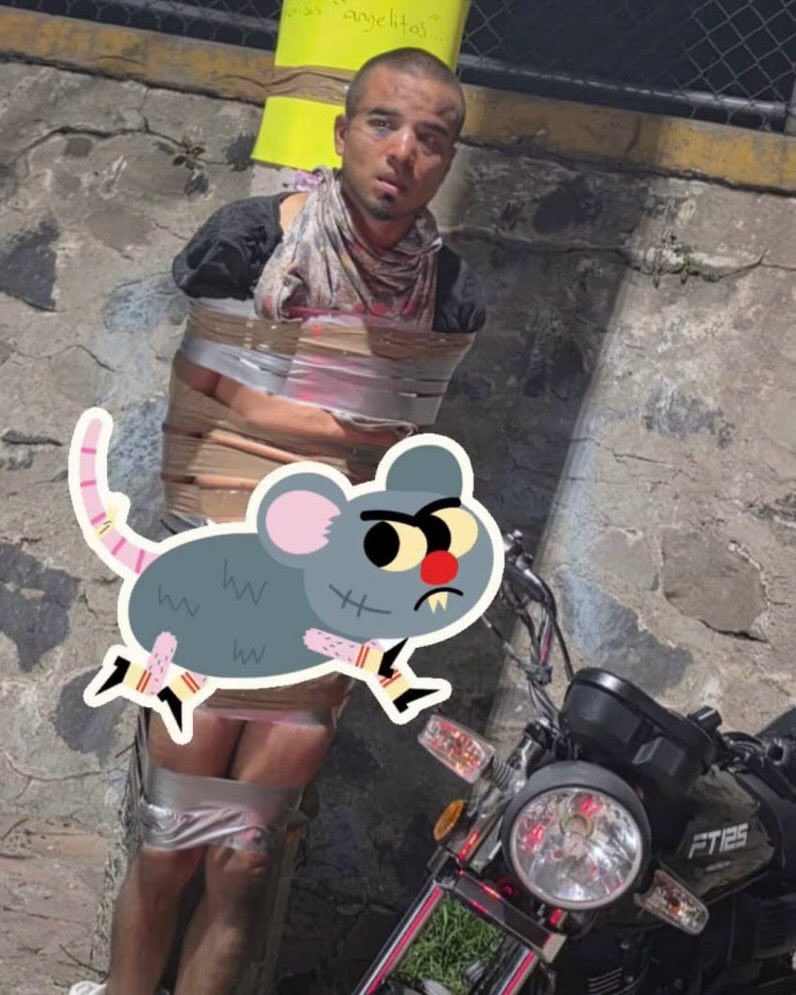 wrld_mag's tweet photo. Il y aurait un vrai BATMAN dans les rues de Mexico. 🦇🇲🇽

Un homme masqué aurait pris pour cible les voleurs de motos. Il les attacherait à un poteau, écrirait « voleur » sur leur front et les laisserait devant la moto volée. https://t.co/dzYuzWhlgz